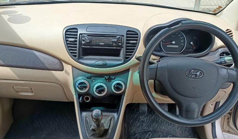 
								Hyundai i10  Era 2009 petrol full									