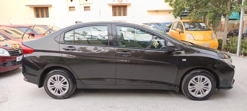 
								Honda City SV 2015 Diesel full									