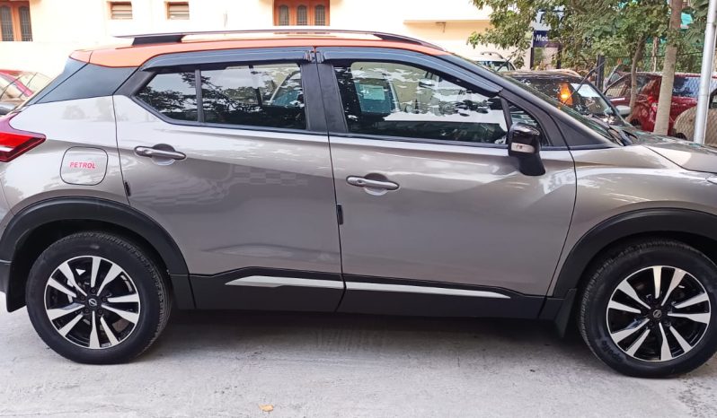 
								Nissan Kicks Xv 2023 Petrol full									