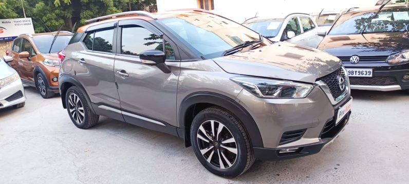 
								Nissan Kicks Xv 2023 Petrol full									