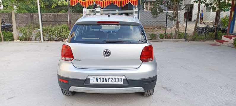 
								Volkswagen Cross Polo 2017 petrol full									