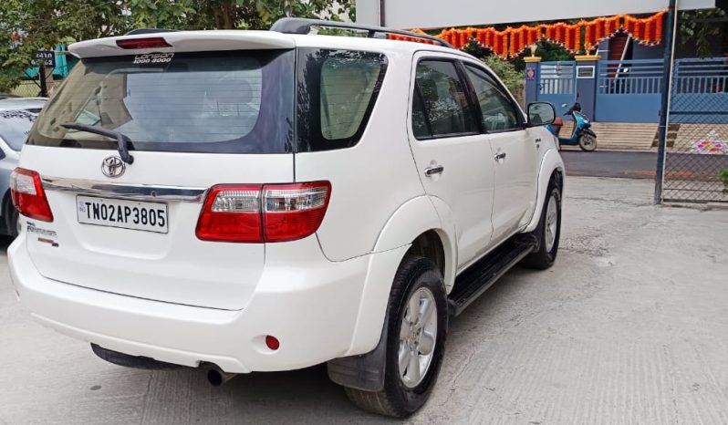 
								Toyota Fortuned 30 L 2010 diesel full									