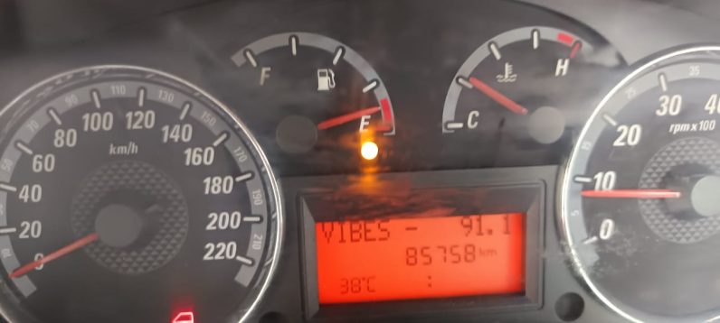 
								Fiat Punto 2012  diesel full									