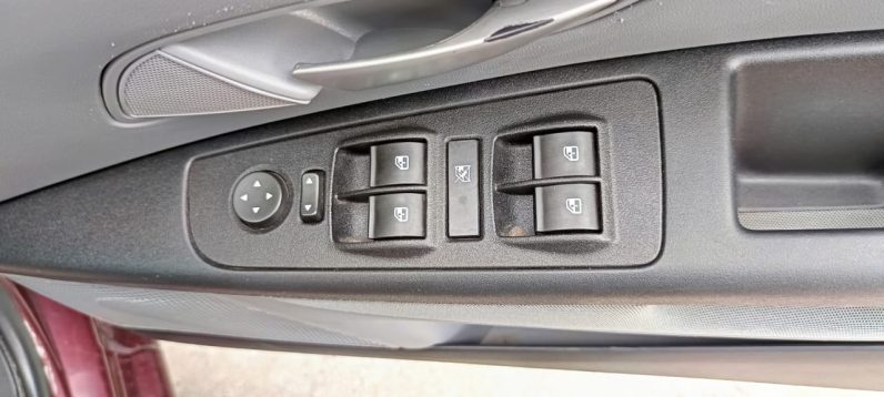 
								Fiat Punto 2012  diesel full									