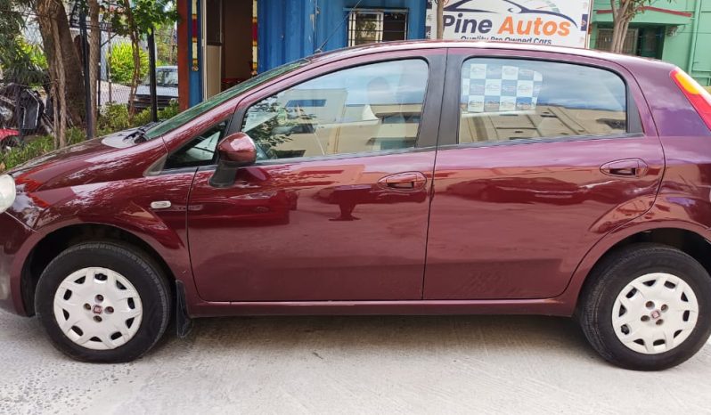 
								Fiat Punto 2012  diesel full									