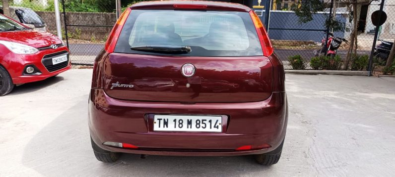 
								Fiat Punto 2012  diesel full									