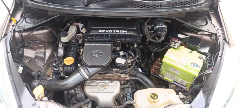 
								TaTa Tiago Xm 2017 petrol full									