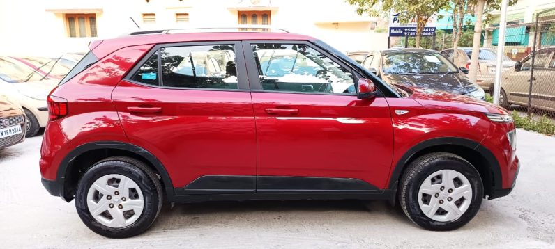 
								Hyundai Venue 1.2 s Petrol 2019 full									