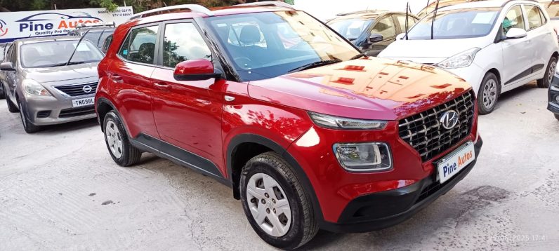 
								Hyundai Venue 1.2 s Petrol 2019 full									
