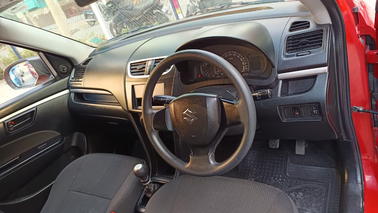 MARUTI SUZUKI SWIFT