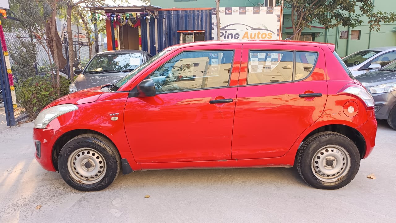 MARUTI SUZUKI SWIFT