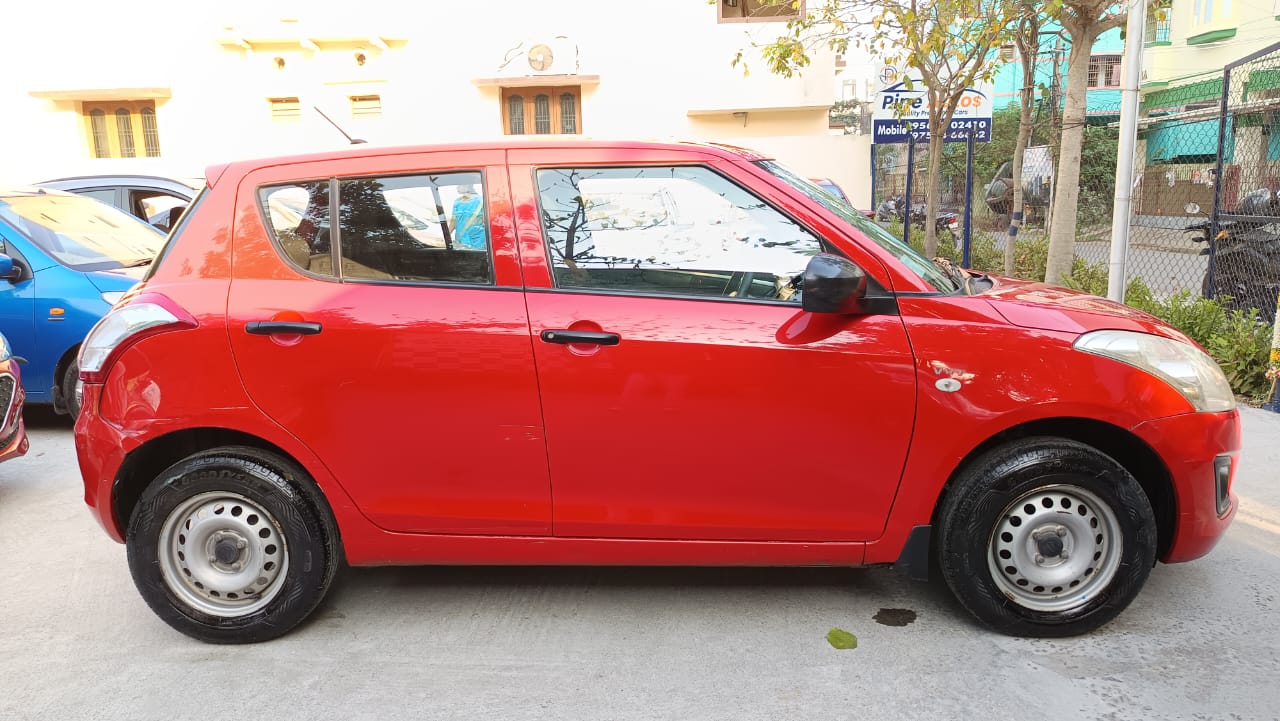 MARUTI SUZUKI SWIFT